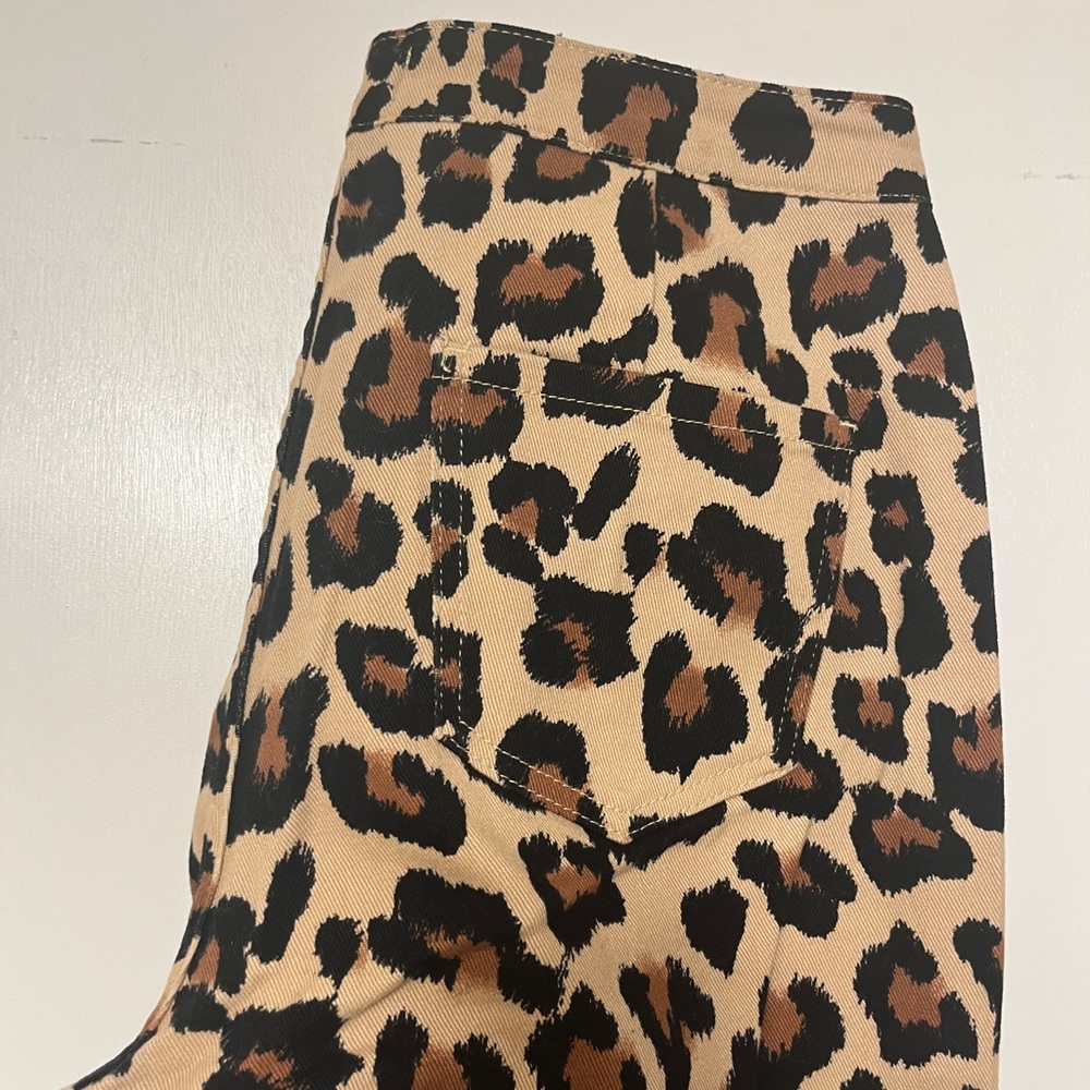 Peach Love - Super Flare Cheetah Print Jeans